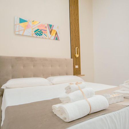 La Reggia Della Duchesca Hotel Naples Luaran gambar