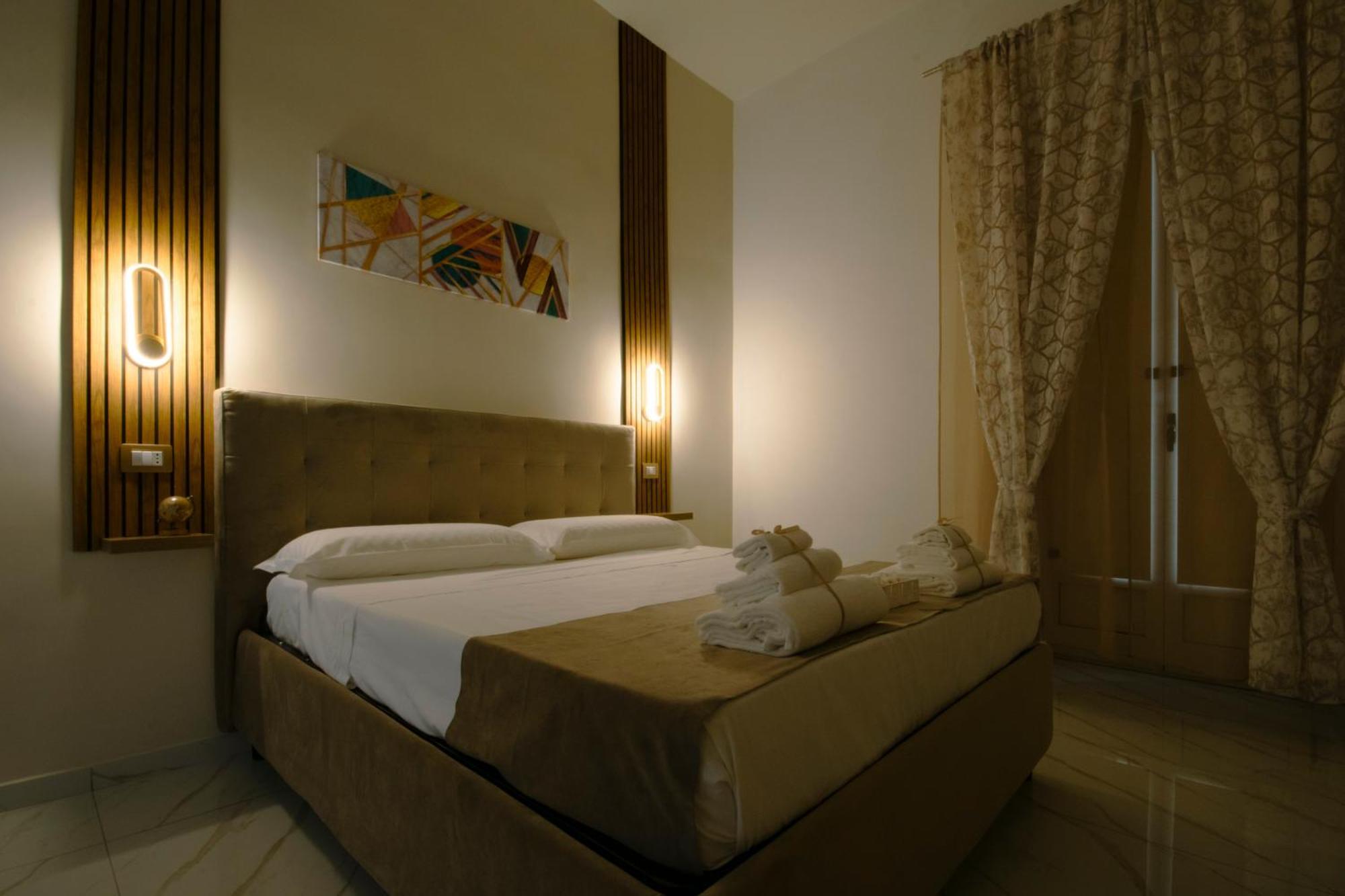 La Reggia Della Duchesca Hotel Naples Luaran gambar