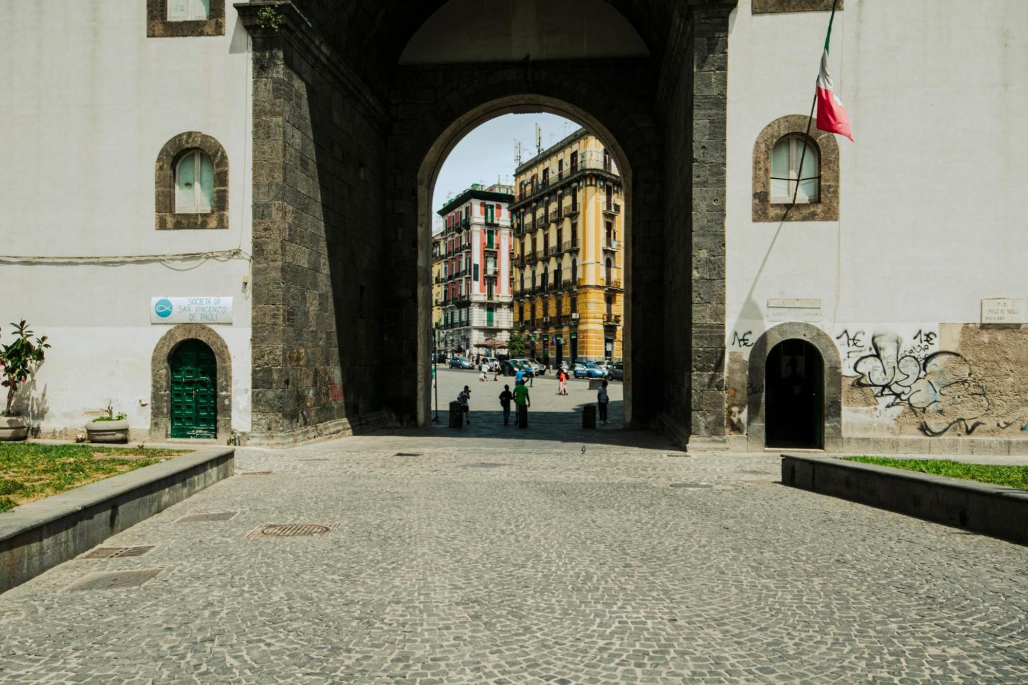 La Reggia Della Duchesca Hotel Naples Luaran gambar